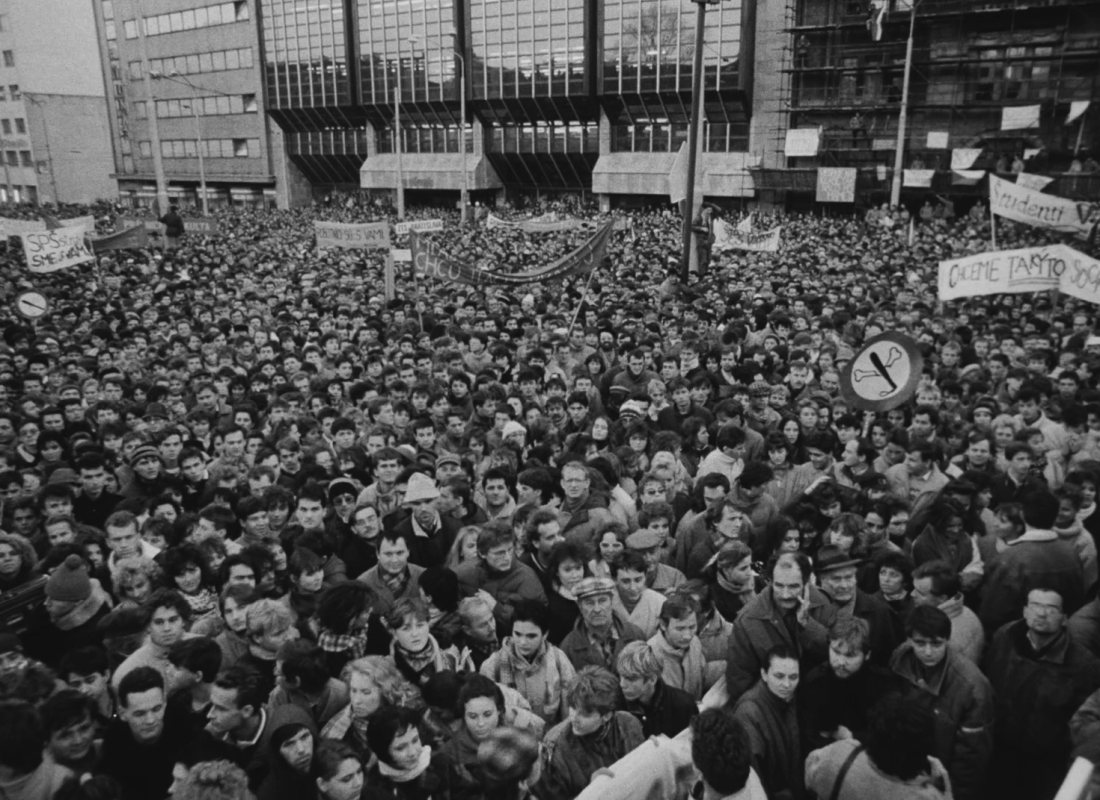 Z&aacute;ber z filmu Kinožurn&aacute;l č. 48/1989